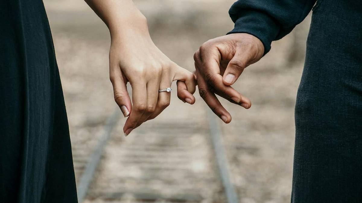 Życie bez ślubu. Skarbówka może zweryfikować przelewy i obciążyć podatkiem