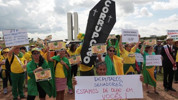 Brazylijczycy wzburzeni. Zamiast walki z korupcją ułatwienia dla korupcji